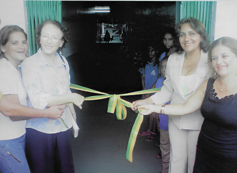 dileida Sampaio na inauguração da Escola Rui Barbosa após reforma em Altamira