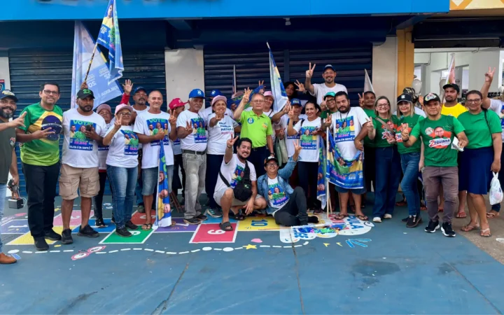 Zequinha Marinho e Odileida Sampaio percorreram o comércio de Altamira em caminhada